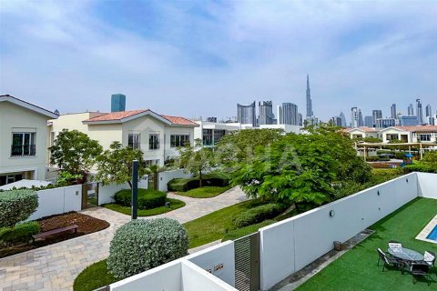 Villa en Dubai, 5 dormitorios, 626.4 m², № 7009 - foto 12