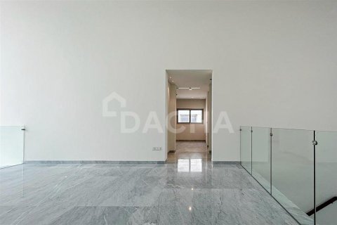 Villa en Dubai, 5 dormitorios, 626.4 m², № 7009 - foto 9