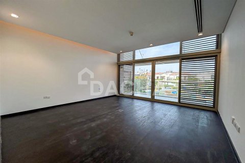 Villa en Dubai, 4 dormitorios, 467.6 m², № 6996 - foto 6