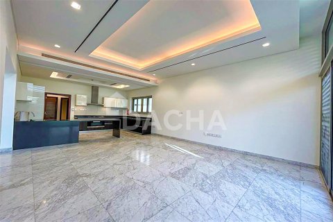 Villa en Dubai, 4 dormitorios, 467.6 m², № 6996 - foto 1