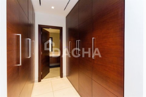 Villa en Dubai, 4 dormitorios, 464.8 m², № 7006 - foto 8