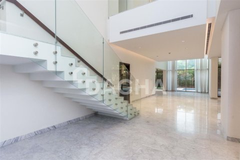Villa en Dubai, 4 dormitorios, 464.8 m², № 7006 - foto 3