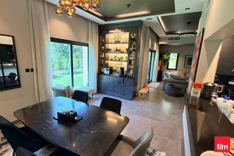 Villa en Dubai, 4 dormitorios, 410.4 m², № 114336 - foto 8