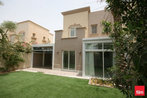 Villa en Dubai, 2 dormitorios, 252.5 m², № 114335 - foto 13