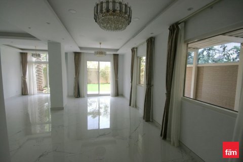 Villa en Dubai, 2 dormitorios, 252.5 m², № 114335 - foto 3