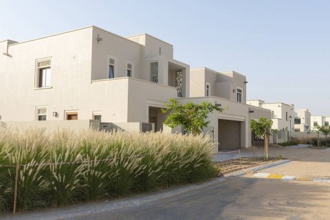 Villa en Dubai, 3 dormitorios, 283.6 m², № 114345 - foto 7
