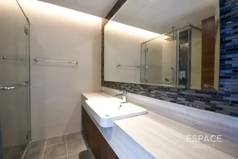 Apartment in IMPERIAL AVENUE in Downtown Dubai (Downtown Burj Dubai), Dubai 2 bedrooms, 139 sq.m. № 123041 - photo 8