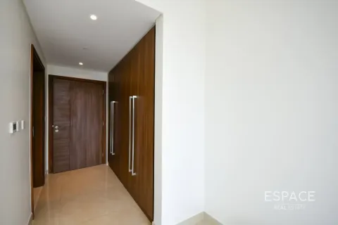 Apartment in IMPERIAL AVENUE in Downtown Dubai (Downtown Burj Dubai), Dubai 2 bedrooms, 139 sq.m. № 123041 - photo 12
