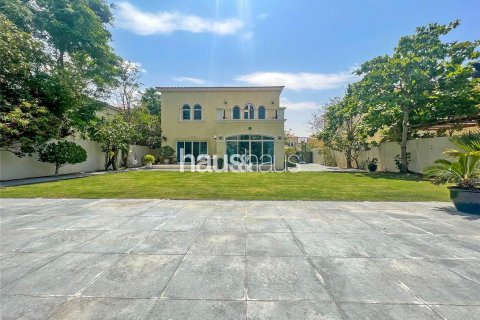 Villa à Legacy, Jumeirah Park, Dubai, 4 chambres, 367 m², № 44539 - photo 1