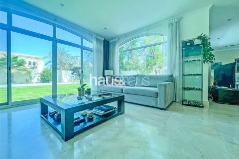 Villa à Legacy, Jumeirah Park, Dubai, 4 chambres, 367 m², № 44539 - photo 9