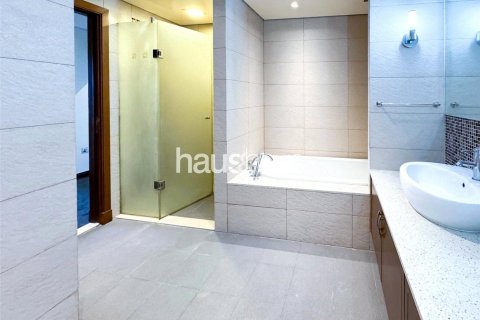 Apartment in Marina Residences, Palm Jumeirah, Dubai 2 bedrooms, 180 sq.m. № 44540 - photo 6