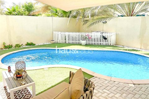 Villa en Jumeirah Park, Dubai, 4 dormitorios, 384 m², № 44534 - foto 15