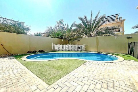 Villa en Jumeirah Park, Dubai, 4 dormitorios, 384 m², № 44534 - foto 4