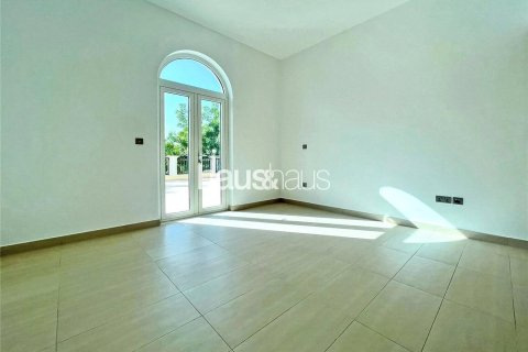 Villa en Jumeirah Park, Dubai, 4 dormitorios, 384 m², № 44534 - foto 5