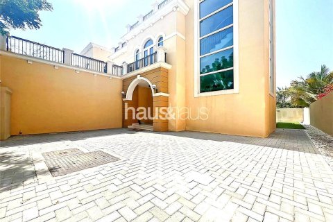 Villa en Jumeirah Park, Dubai, 4 dormitorios, 384 m², № 44534 - foto 11
