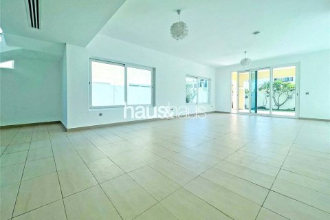 Villa en Jumeirah Park, Dubai, 4 dormitorios, 384 m², № 44534 - foto 12