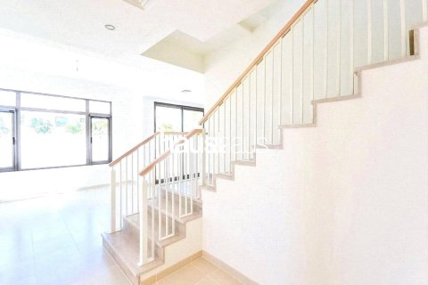 Villa en Mira Oasis, Reem, Dubai, 3 dormitorios, 321 m², № 44542 - foto 4