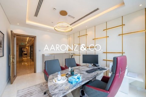 Снять в аренду офис в Даунтаун Дубай (Даунтаун Бурдж Дубай), Дубай: 329м², № 92208 - фото 14