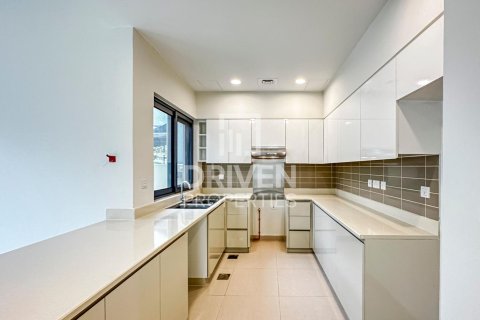 Townhouse in Maple at Dubai Hills Estate, Dubai Hills Estate, Dubai 4 bedrooms, 230 sq.m. № 19279 - photo 9