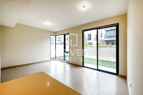 Townhouse in Maple at Dubai Hills Estate, Dubai Hills Estate, Dubai 4 bedrooms, 230 sq.m. № 19279 - photo 3