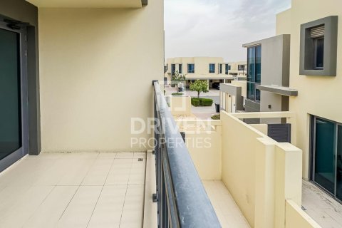 Townhouse in Maple at Dubai Hills Estate, Dubai Hills Estate, Dubai 4 bedrooms, 230 sq.m. № 19279 - photo 15
