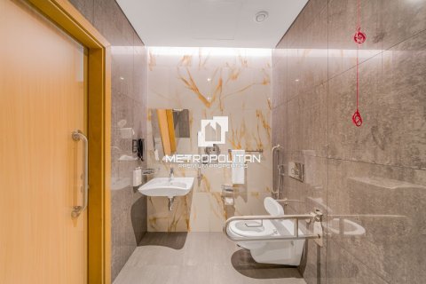 Hotel Apartment in Business Bay, Dubai 46 sq.m. № 74286 - photo 11