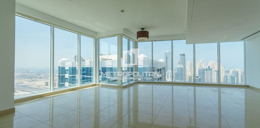 Apartment in Jumeirah Lake Towers, Dubai 3 bedrooms, 216 sq.m. № 74287