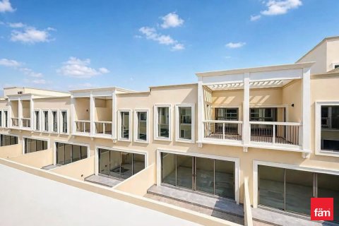 Townhouse in Dubai 4 bedrooms, 144 sq.m. № 111922 - photo 15