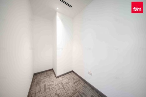 Снять в аренду офис в Sheikh Zayed Road, Дубай: 360.9м², № 55675 - фото 12