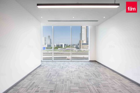 Снять в аренду офис в Sheikh Zayed Road, Дубай: 360.9м², № 55675 - фото 7