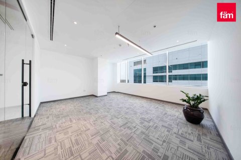 Снять в аренду офис в Sheikh Zayed Road, Дубай: 360.9м², № 55675 - фото 8