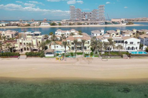 Villa en Palm Jumeirah, Dubai, 5 dormitorios, 1245.2 m², № 6854 - foto 22