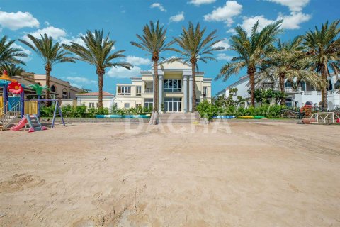 Villa en Palm Jumeirah, Dubai, 5 dormitorios, 1245.2 m², № 6854 - foto 16