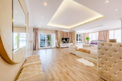 Villa en Palm Jumeirah, Dubai, 5 dormitorios, 1245.2 m², № 6854 - foto 5