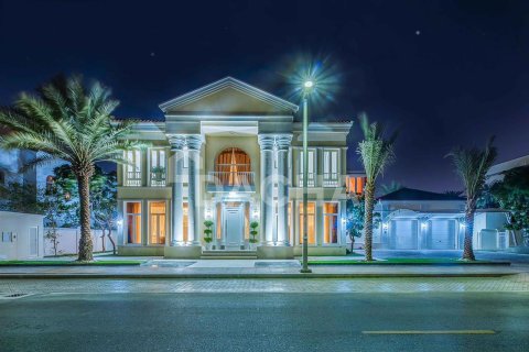 Villa en Palm Jumeirah, Dubai, 5 dormitorios, 1245.2 m², № 6854 - foto 19