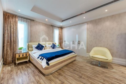 Villa en Palm Jumeirah, Dubai, 5 dormitorios, 1245.2 m², № 6854 - foto 10