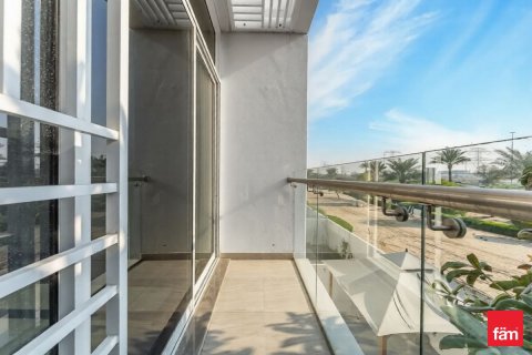 Снять в аренду таунхаус в Дубае: 3 спальни, 187.2м², № 93703 - фото 8