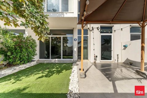 Снять в аренду таунхаус в Дубае: 3 спальни, 187.2м², № 93703 - фото 9