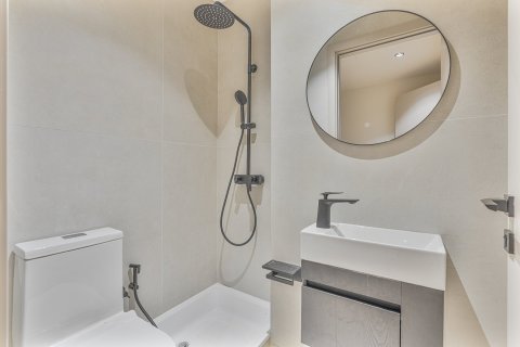 Apartment in Dubai 3 bedrooms, 198 sq.m. № 102369 - photo 4