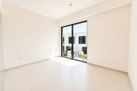 Townhouse in Arabian Ranches 3, Dubai 3 bedrooms, 214.79 sq.m. № 142235 - photo 6