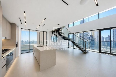 Apartment in Downtown Dubai (Downtown Burj Dubai), Dubai 2 bedrooms, 194.26 sq.m. № 142988 - photo 4