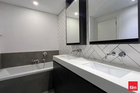 Apartment in Dubai 2 bedrooms, 145.9 sq.m. № 23909 - photo 16