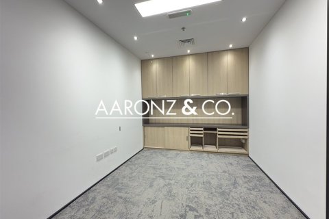 Office in Business Bay, Dubai 392.9 sq.m. № 78370 - photo 10