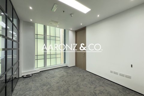 Office in Business Bay, Dubai 392.9 sq.m. № 78370 - photo 2