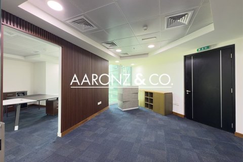 Office in Business Bay, Dubai 70.9 sq.m. № 78357 - photo 2