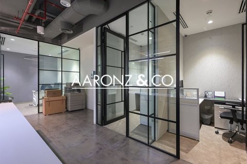 Office in Dubai Marina, Dubai 367 sq.m. № 78358 - photo 7
