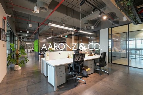 Office in Dubai Marina, Dubai 367 sq.m. № 78358 - photo 8