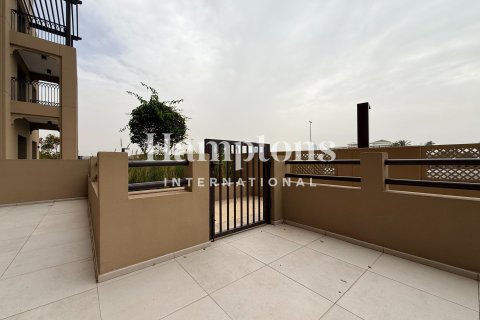 Appartement à Umm Suqeim 3, Umm Suqeim, Dubai, 1 chambre, 119.38035500 m², № 100678 - photo 11