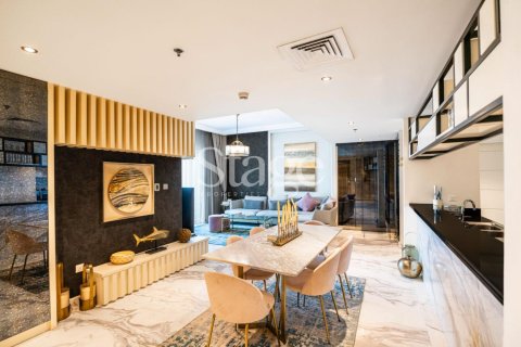 Apartment in DAMAC HEIGHTS in Dubai Marina, Dubai 3 bedrooms, 161 sq.m. № 53953 - photo 11