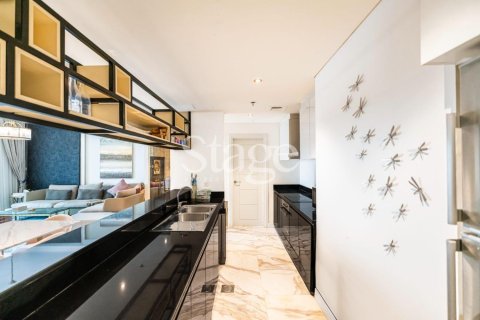 Apartment in DAMAC HEIGHTS in Dubai Marina, Dubai 3 bedrooms, 161 sq.m. № 53953 - photo 8